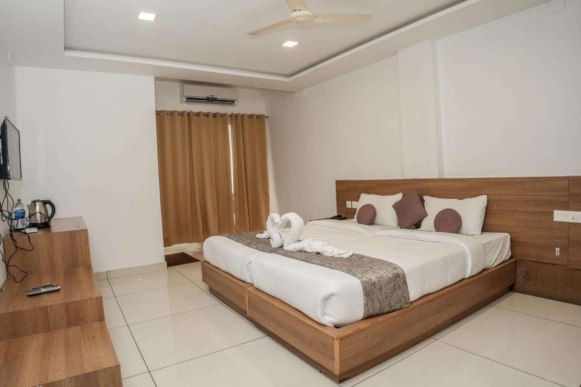 Hotel Lets Stay Kochi Exterior foto