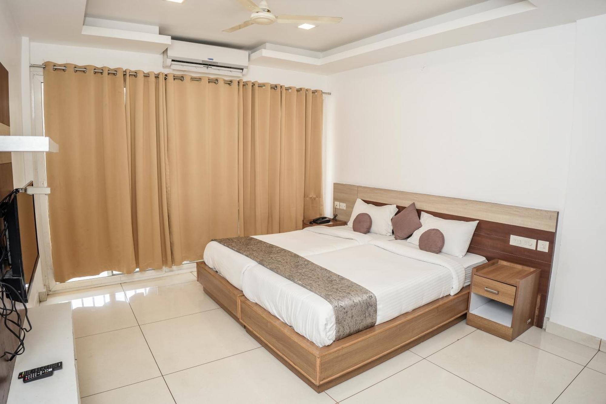 Hotel Lets Stay Kochi Exterior foto